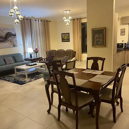Home Away From Home With A Beautiful Balcony View 3 Bedrooms 2 Bathrooms Amman Zewnętrze zdjęcie